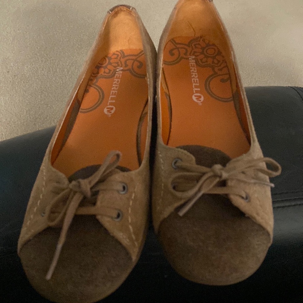 Merrell Oasis Slip On Suede Flats size 6.5